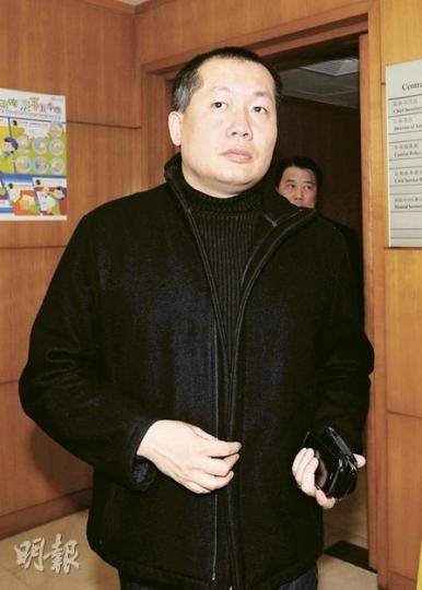 茹國烈(圖)強調謝卓飛是好上司,與他談及表演藝術問題都很深入。(朱永倫攝) 茹國烈(圖)強調謝卓飛是好上司,與他談及表演藝術問題都很深入。(朱永倫攝)
