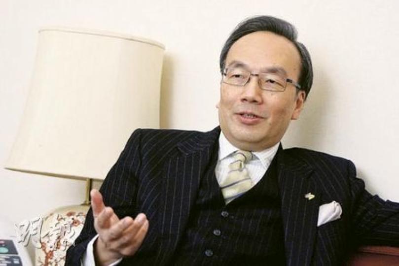公民黨新任黨魁梁家傑說,上任後首要任務是加強地區工作,令該黨在選舉時可動員基層市民投票支持。(郭慶輝攝) 公民黨新任黨魁梁家傑說,上任後首要任務是加強地區工作,令該黨在選舉時可動員基層市民投票支持。(郭慶輝攝)