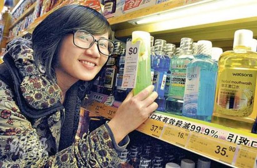 」後放在商店貨架上,希望消費品能找到更適合的主人。(劉焌陶攝) 」後放在商店貨架上,希望消費品能找到更適合的主人。(劉焌陶攝)