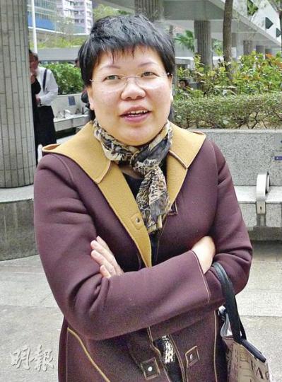 策動「竊聽風雲」的被告吳惠冰，為丈夫解圍後惹來一身蟻。除了本案，她早前因竊聽被裁定藐視法庭，判囚9月，緩刑1年半。（何偉畧攝）