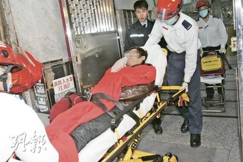在facebook中預告自殺的男子，及時被警員發現送院治理。（黃雄攝）