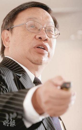 第4季收入回落，ASM太平洋行政總裁李偉光解釋，行業訂單高峰通常會於第2及3季出現，第4季訂單會相對走弱。（劉焌陶攝）