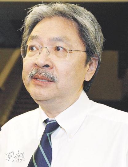曾俊華批評泛民議員否決臨時撥款，是非常不負責任，將政治放在市民利益之上，強調預算案的修訂「絕對受到市民支持」。 （李紹昌攝）