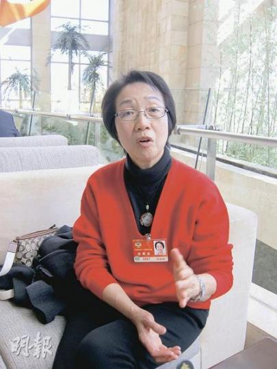 工聯會政委會副主任陳婉嫻和前立法會鄺志堅，正地獄式培訓8名新人，做足準備，擬於年底區議會選舉搶攻議席。（何曉勤攝）