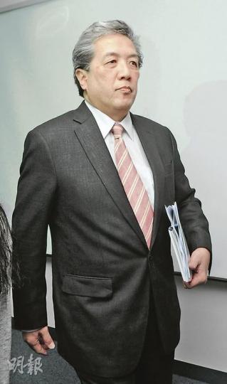 東方海外去年出售內地物業，帶動盈利至18.67億美元。投資公關沈志澄表示，集團不計劃再投資物業，會加強發展航運業務，希望提升全球排名。（陳淑安攝）