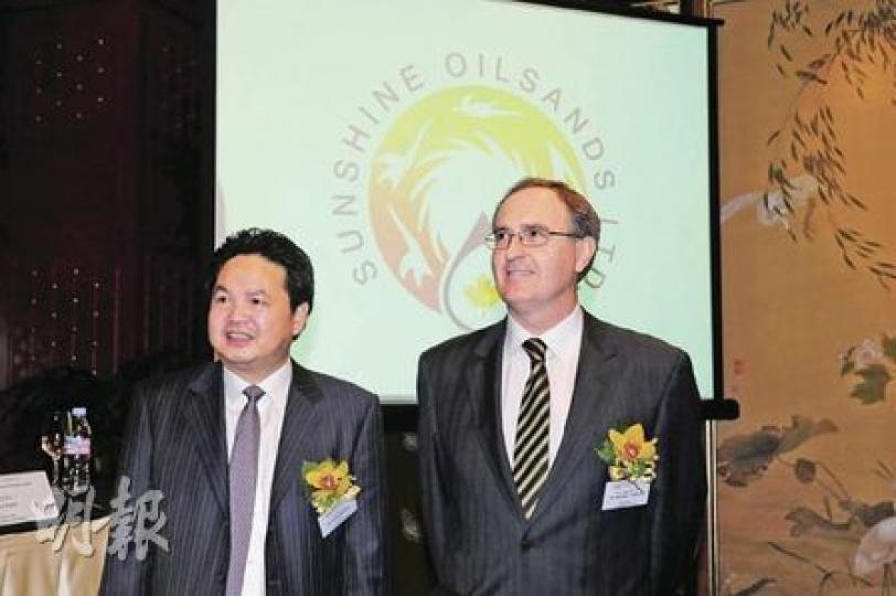 加拿大陽光油砂擬最快10月來港掛牌，公司預計2013年起有盈利，左起為公司聯席董事長沈松寧及麥克·赫伯特（Michael Hibberd）。（張智超攝）