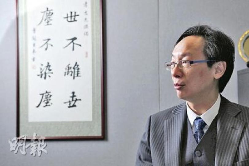 馮孝忠從佛理中悟出金融市場起落無常，要按自己的財政狀况投資，凡事不能去得太盡。（張智超攝）