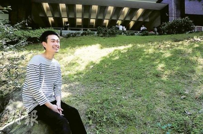 在港大從事研究的蔡志厚（圖），形容香港人閒暇時可以選擇到草地休憩、嬉戲，不一定要往商場、戲院。（張智超攝）