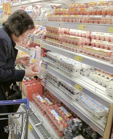 消委會綜合2010年多項食品的平均價格，雞蛋平均價格較2009年升14.6%，為眾組別之冠。（李紹昌攝）