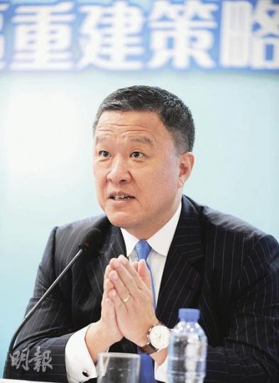 市建局主席張震遠強調，市建局以促進者角色協助業主聯合出售業權，是為了協助希望改善生活環境的舊樓業主，而非為了發展商或收購商。（何家達攝）
