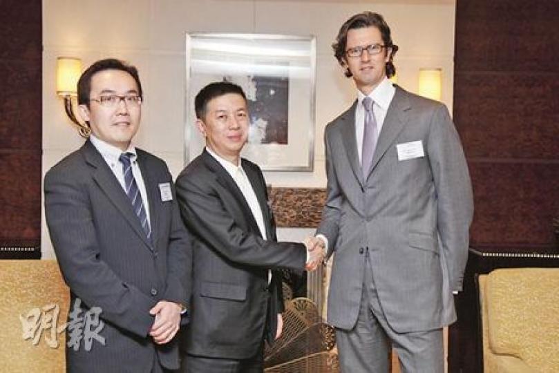 卡姆丹克獲知名私募機構德太入股。圖右起為德太亞太區管理合伙人貝施文、卡姆丹克主席兼首席執行官張屹及公司首席財務官鄒國強。（陳智良攝）