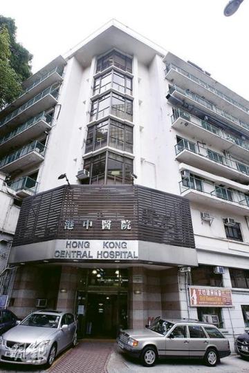 被聖公會入稟收回物業的港中醫院,其院長表示早於2009年已向食物及衛生局表達意向,希望可租用部分樓層已丟空多時的贊育醫院,讓他們重置。(李紹昌攝) 被聖公會入稟收回物業的港中醫院,其院長表示早於2009年已向食物及衛生局表達意向,希望可租用部分樓層已丟空多時的贊育醫院,讓他們重置。(李紹昌攝)
