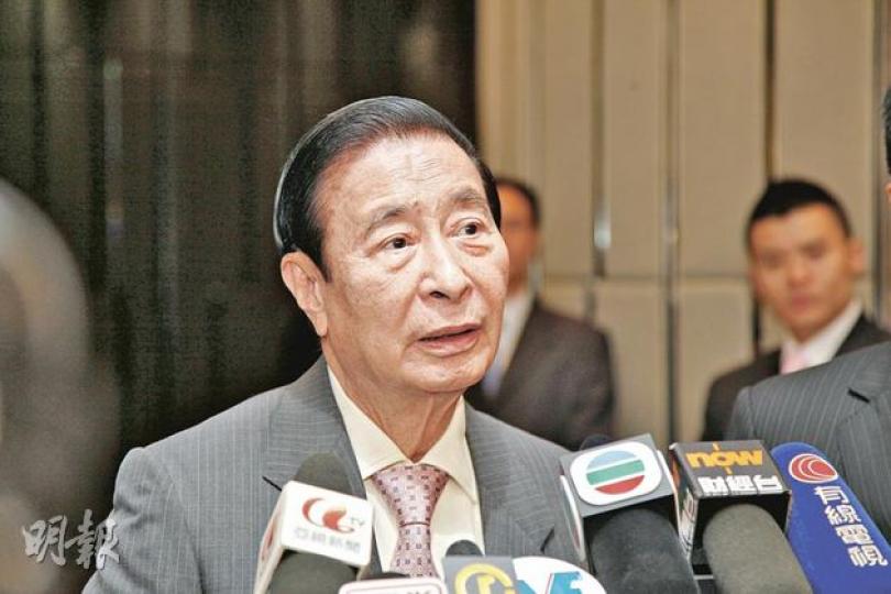 恒基地產主席李兆基表示,天匯三個單位撻訂,集團已沒收一成訂金。但買家以有限公司名義買入,集團難以追收差價。(陳智良攝) 恒基地產主席李兆基表示,天匯三個單位撻訂,集團已沒收一成訂金。但買家以有限公司名義買入,集團難以追收差價。(陳智良攝)
