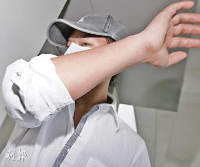 21歲被告Laxman Gurung被控去年6月27日,在一艘遊艇上強姦23歲空中服務員,審訊期間獲准保釋。(李紹昌攝) 21歲被告Laxman Gurung被控去年6月27日,在一艘遊艇上強姦23歲空中服務員,審訊期間獲准保釋。(李紹昌攝)