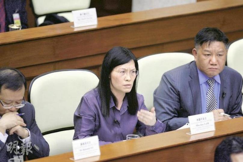 副政府資訊科技總監林錦平(圖中)在會上批評葛輝一意孤行不揀選社聯,要求社聯和iProA合作,所有部門同事都反對這做法。(郭慶輝攝) 副政府資訊科技總監林錦平(圖中)在會上批評葛輝一意孤行不揀選社聯,要求社聯和iProA合作,所有部門同事都反對這做法。(郭慶輝攝)