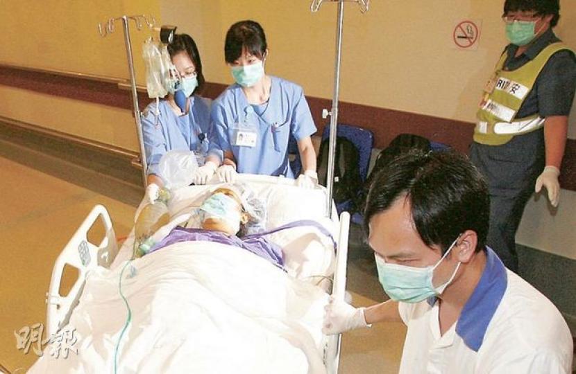 得到兒子捐肝,女教師黎美兒昨晚即被安排接受換肝手術。(林振東攝) 得到兒子捐肝,女教師黎美兒昨晚即被安排接受換肝手術。(林振東攝)
