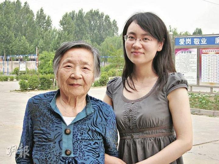 陳獨秀的外孫女吳孟華(左)與晚輩留影。(特約記者攝) 陳獨秀的外孫女吳孟華(左)與晚輩留影。(特約記者攝)
