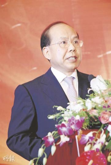 廣汽集團投資的汽車保險公司昨日成立,廣汽董事長張房有認為,能夠完善汽車產業鏈,對集團的品牌及業務均有幫助。(陳子凌攝) 廣汽集團投資的汽車保險公司昨日成立,廣汽董事長張房有認為,能夠完善汽車產業鏈,對集團的品牌及業務均有幫助。(陳子凌攝)