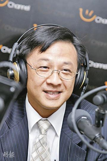 香港律師會會長何君堯出席青協有關法律知識的活動後表示,政府應就遞補機制諮詢市民意見。(陳智良攝) 香港律師會會長何君堯出席青協有關法律知識的活動後表示,政府應就遞補機制諮詢市民意見。(陳智良攝)