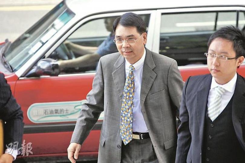 陳永孫(圖中)素有「大嚿錢」之稱,何麗全指陳是無綫營業部找到最多生意的員工。(李紹昌攝) 陳永孫(圖中)素有「大嚿錢」之稱,何麗全指陳是無綫營業部找到最多生意的員工。(李紹昌攝)