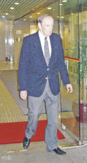 83歲的Stanley Lawrence Freedman是馬會榮譽遴選會員,獲准以5萬元保釋。(梁珮珊攝)經營海鮮生意的公司董事陳永輝是馬會會籍申請人,昨否認串謀欺詐罪。(梁珮珊攝) 83歲的Stanley Lawrence Freedman是馬會榮譽遴選會員,獲准以5萬元保釋。(梁珮珊攝)經營海鮮生意的公司董事陳永輝是馬會會籍申請人,昨否認串謀欺詐罪。(梁珮珊攝)