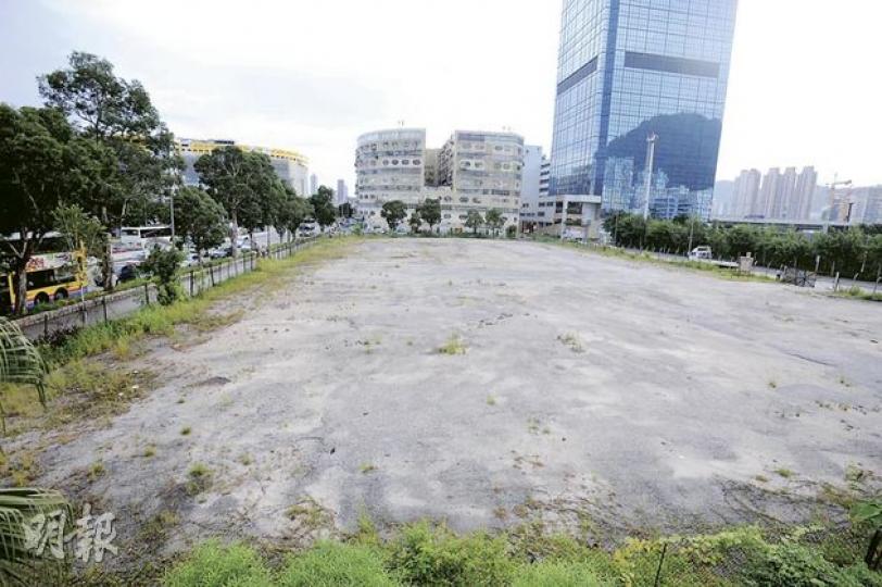 由高銀金融奪得的九龍灣啟祥道、宏光道商業土地;測量界估計,若將來發展為商廈物業,每方呎售價約為7500元。(劉焌陶攝) 由高銀金融奪得的九龍灣啟祥道、宏光道商業土地;測量界估計,若將來發展為商廈物業,每方呎售價約為7500元。(劉焌陶攝)