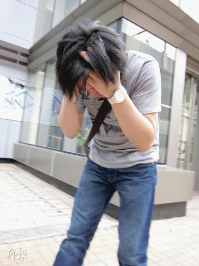 被告周家龍在庭外表示自己的行為「對得住天地良心」,堅稱沒侵吞款項。(林綺琪攝) 被告周家龍在庭外表示自己的行為「對得住天地良心」,堅稱沒侵吞款項。(林綺琪攝)