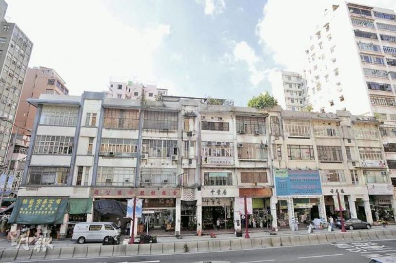 市建局正推動太子道西騎樓活化項目,目前正進行收購,稍後將撥出一個已收購的900平方呎的舖位,招標舉辦文化活動,加強地區文化氣息。(尹錦恩攝) 市建局正推動太子道西騎樓活化項目,目前正進行收購,稍後將撥出一個已收購的900平方呎的舖位,招標舉辦文化活動,加強地區文化氣息。(尹錦恩攝)
