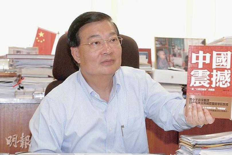 民建聯主席譚耀宗稱會朝執政黨方向發展,但坦言目前非實行政黨政治時機。(李紹昌攝) 民建聯主席譚耀宗稱會朝執政黨方向發展,但坦言目前非實行政黨政治時機。(李紹昌攝)