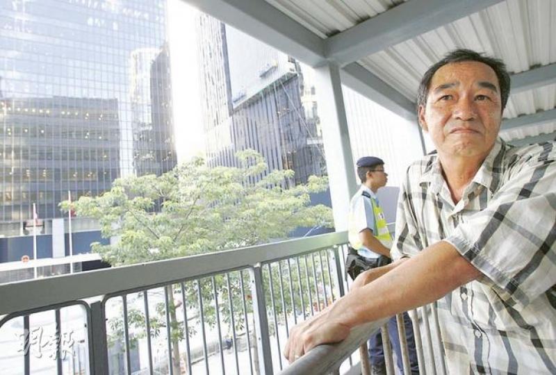 踢爆新政府總部焊接工程偷工的崔國華昨現身,直言工程馬虎令他看不過眼。(林振東攝) 踢爆新政府總部焊接工程偷工的崔國華昨現身,直言工程馬虎令他看不過眼。(林振東攝)