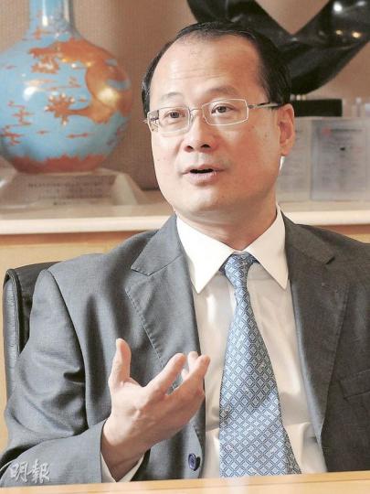 蔡冠深表示，公司已為擴流新股及企業融資業務，增聘人手。（陳淑安攝）