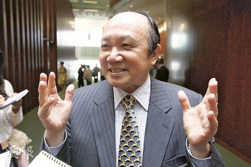 立法會議員詹培忠說，只要婚外情等問題是過去式，相信可以原諒；他又說自己曾入獄，選民亦選他重回議會。（李紹昌攝）