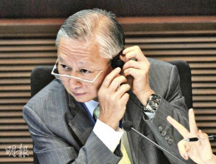 保安局長李少光昨在立法會上承認,警方在資訊發放機制上有可檢討及改善的空間,但否認警方蓄意隱瞞罪案。 (余俊亮攝) 保安局長李少光昨在立法會上承認,警方在資訊發放機制上有可檢討及改善的空間,但否認警方蓄意隱瞞罪案。 (余俊亮攝)