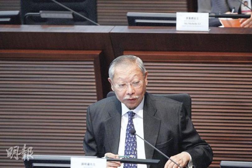 孫明揚昨日稱政府有可能推行15年免費教育,但須先解決租金資助及收生機制等技術問題。(李紹昌攝) 孫明揚昨日稱政府有可能推行15年免費教育,但須先解決租金資助及收生機制等技術問題。(李紹昌攝)