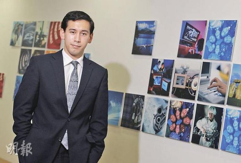英國氣候變化資本集團歐洲政策主管Ben Caldecott表示,本港再生能源市場難有大發展,港商可考慮改為投資內地。(李澤彤攝) 英國氣候變化資本集團歐洲政策主管Ben Caldecott表示,本港再生能源市場難有大發展,港商可考慮改為投資內地。(李澤彤攝)