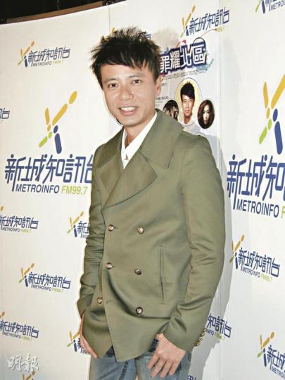 雖然李克勤很想返「娘家」無綫，但最終會否做《勁歌》嘉賓則由唱片公司決定。（攝影/記者：唐嘉晞）黃貫中為朱茵風塵僕僕，這個男友認真抵惜。（攝影/記者：唐嘉晞）
