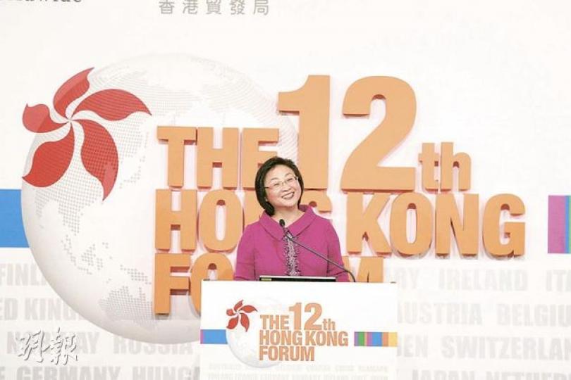 恒生副董事長兼行政總裁梁高美懿指出,亞洲區內出口亦會受歐美經濟拖累下跌。(郭慶輝攝) 恒生副董事長兼行政總裁梁高美懿指出,亞洲區內出口亦會受歐美經濟拖累下跌。(郭慶輝攝)