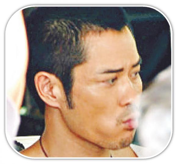 昨日胡杏兒都有份開工,未知有否安慰拍檔?(微博圖片)
昨日胡杏兒都有份開工,未知有否安慰拍檔?(微博圖片)