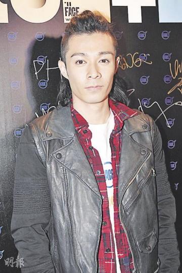 許廷鏗明年又做歌手又做牙醫。(攝影﹕劉永銳) 許廷鏗明年又做歌手又做牙醫。(攝影﹕劉永銳)