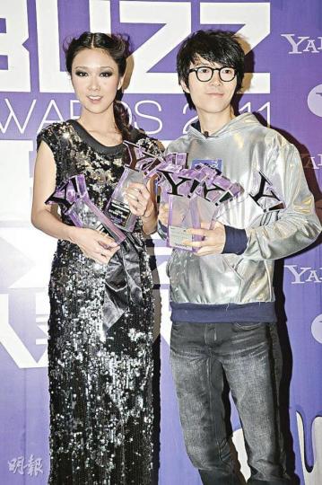 方大同指母親大讚薛凱琪演技好。(攝影﹕黃梓烜) 方大同指母親大讚薛凱琪演技好。(攝影﹕黃梓烜)