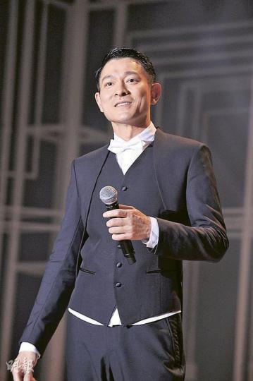 《那些年》MV在YouTube熱播,1600多萬的播放次數當中,香港佔逾160萬次,成為香港熱門影片排行榜之冠。(攝影:娛樂組) 《那些年》MV在YouTube熱播,1600多萬的播放次數當中,香港佔逾160萬次,成為香港熱門影片排行榜之冠。(攝影:娛樂組)