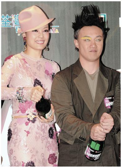 Eason與Joey雙雙成為大贏家，不少觀眾被Eason的綠眼嚇怕。（攝影﹕梁迺楠、孫華中）