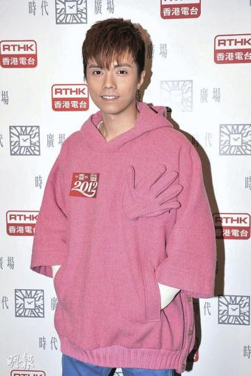 軒仔笑言物輕情意重，或送壽包給關智斌作為生日禮物。（攝影：劉永銳）