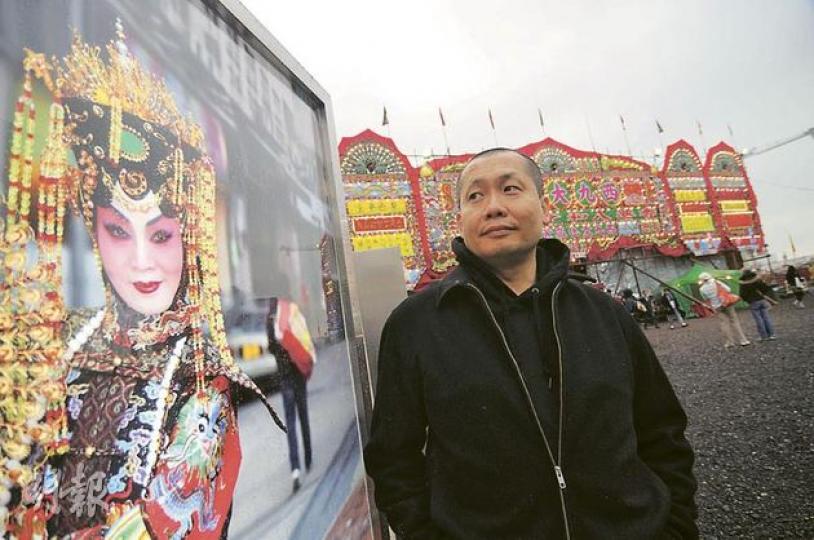 茹國烈表示,以後每年春節都會舉行西九大戲棚,因不少參加者反映這活動讓他們憶起當年戲棚的盛况。(葉漢華攝) 茹國烈表示,以後每年春節都會舉行西九大戲棚,因不少參加者反映這活動讓他們憶起當年戲棚的盛况。(葉漢華攝)