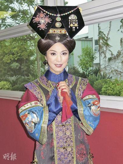 米雪在農曆新年假期熟讀《大太監》劇本。（攝影/記者：鍾一虹）