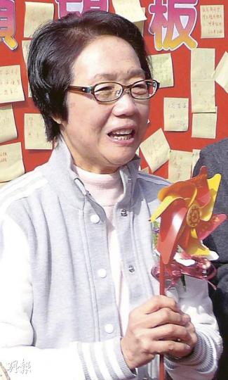 工聯會副會長陳婉嫻昨呼籲特首參選人,趁踏入提名期參與辯論,面對普選文化。(具格攝) 工聯會副會長陳婉嫻昨呼籲特首參選人,趁踏入提名期參與辯論,面對普選文化。(具格攝)