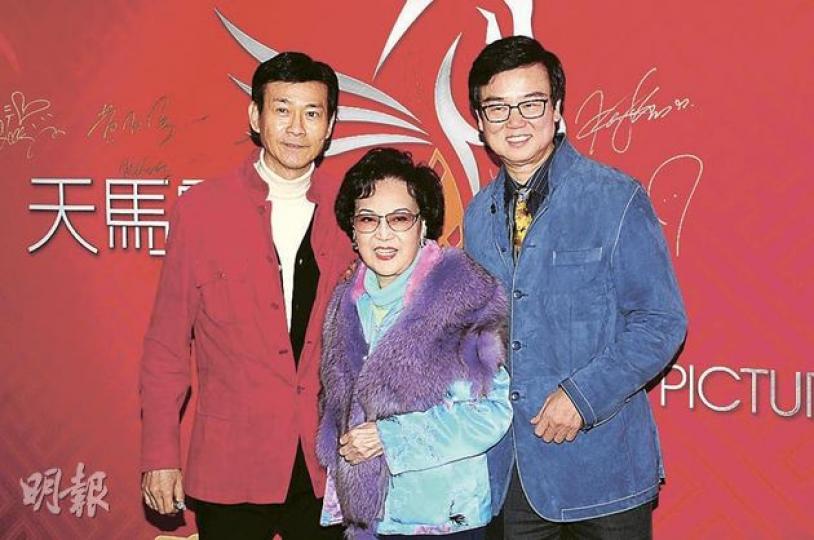 鄭少秋、李香琴及黃百嗚出席天馬電影公司春茗。（攝影﹕娛樂組）