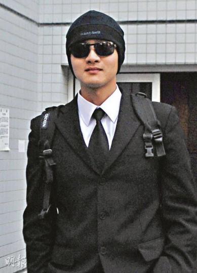 已停職的警員林海俊被指在港鐵車廂內摸印傭臀部,過程被便衣警員目擊,並遭當場揪出。(阮穎嘉攝) 已停職的警員林海俊被指在港鐵車廂內摸印傭臀部,過程被便衣警員目擊,並遭當場揪出。(阮穎嘉攝)