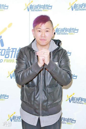 MC Jin完成手上工作，會飛返美國陪太太待產。（攝影：鍾偉茵）家燕姐獲提前加人工兼分花紅，當然笑不攏嘴。（攝影：鍾偉茵）