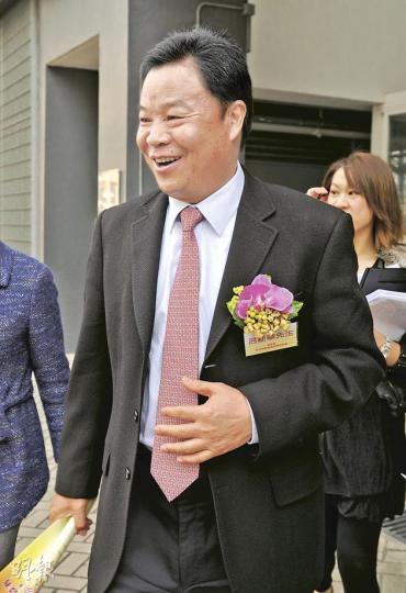 外交部駐港特派員呂新華昨日表示,未清楚唐英年的大宅僭建風波,但個人認為「誠信很重要」。(葉漢華攝)
外交部駐港特派員呂新華昨日表示,未清楚唐英年的大宅僭建風波,但個人認為「誠信很重要」。(葉漢華攝)